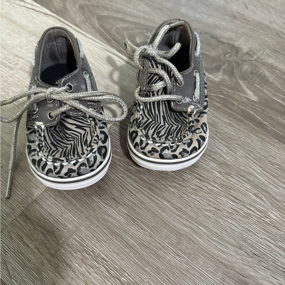 Sperry Gray Dress Shoes with Elegant Design - Picture 1 of 8
